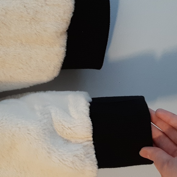 Color block faux fur bomber jacket -NWOT - Picture 2 of 12